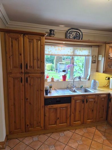 Chestnut Kitchen Free