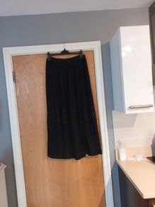 Autograph  Long Narrow  Pleated Skirt.  Size 12.  B.N.W.T