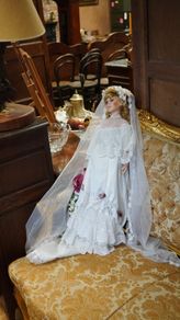 Large Vintage Porcelain Bride Doll
