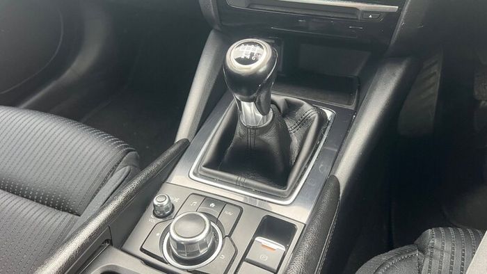 2015 Mazda 6  Fresh NCT (08/27) CarPlay