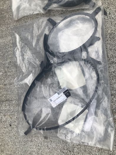 Mercedes E Class W211 Headlight Seals
