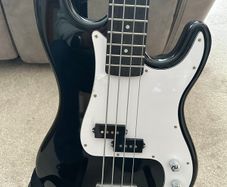 Harley Benton  P-Bass Guitar