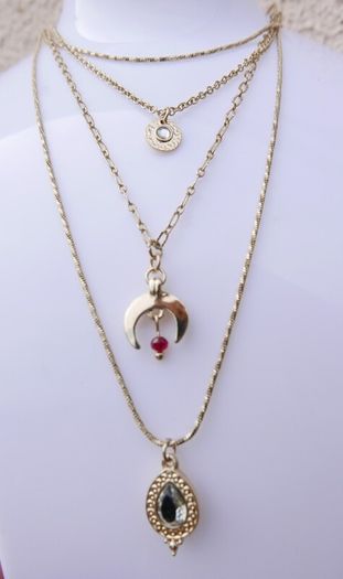 Freedom Jewellery Gold Plated Unique Pendant and Chain