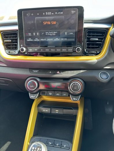 Kia stonic model Quantum 2023