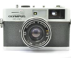 Olympus 35RC 35mm film rangefinder camera in good condition With E-zuiko 42mm f2.8 super sharp lens(No Leica, NO Canon QL17,No Yashica GSN)