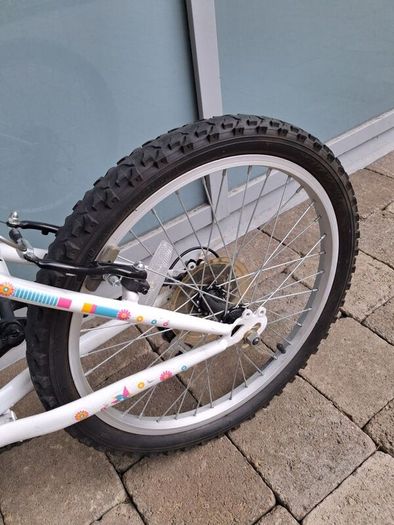 Girls bike 20"
