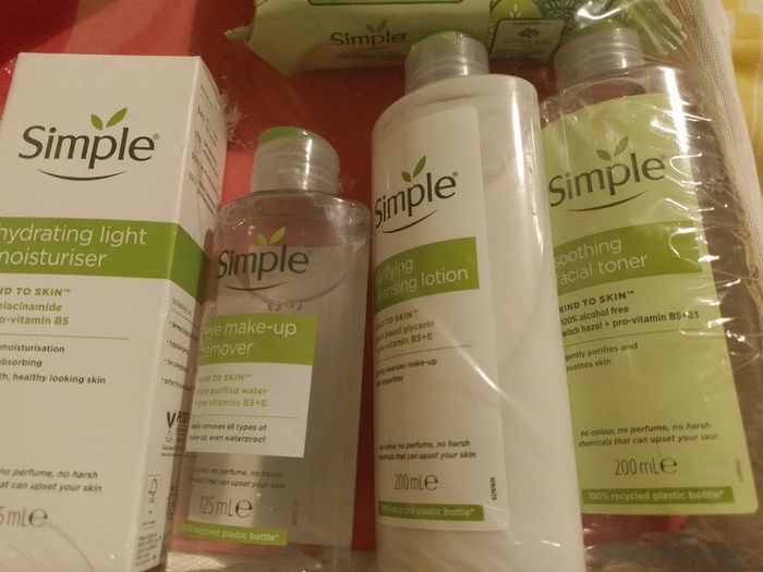 Skin Care Hamper By Simple