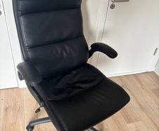 JYSK KASTBJERG Executive Office Chair - Like New (Only 2 months old)