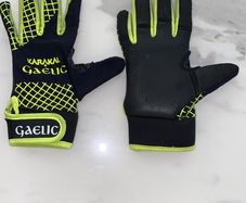 Gaelic gloves