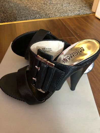 Michael Kors shoes new ,size 7M