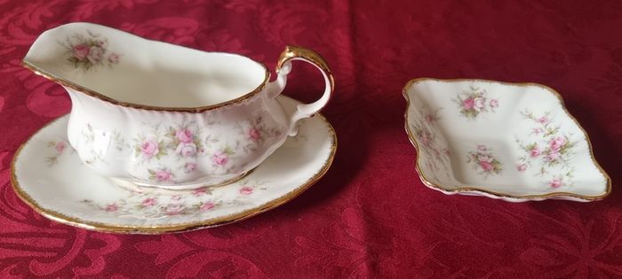 3 Piece Royal Albert Victoriana Rose Bone China Gold Gilt Gravy Boat, Gravy Boat Saucer And Square Dip Dish Set Made In England