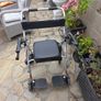 wheel chair/walker Image 3