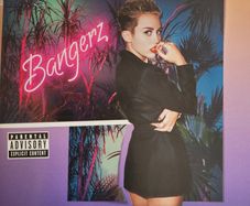 Miley Cyrus. Bangerz.