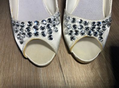 Cream Shoes
