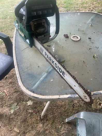 chainsaw