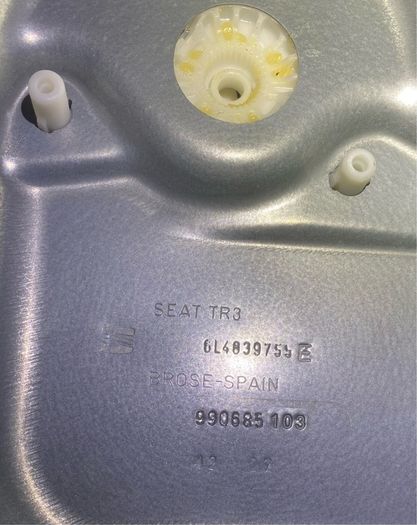 Seat Ibiza window regulator / guide