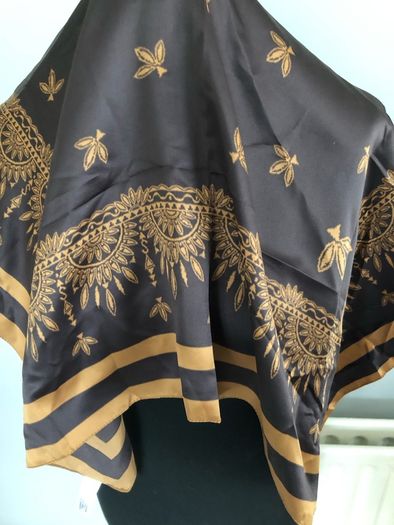 Chantelle scarf