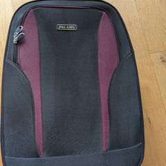 Paladin Suitcase 63 x 46 x 21cm - Excellent condition