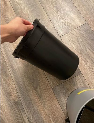 Metal bin