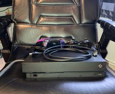 xbox one 1tb 2 controller