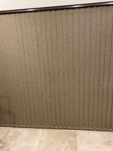 vertical window/door blind
