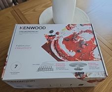kenwood Cake decorating set