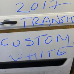 transit  costom. Side door white