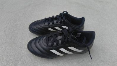 Football shoes boys UK1/EU33