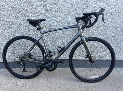 Giant Contend 2 Road Bike