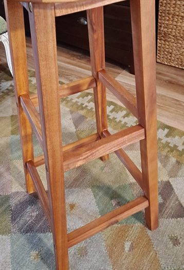 Island/Bar Stools