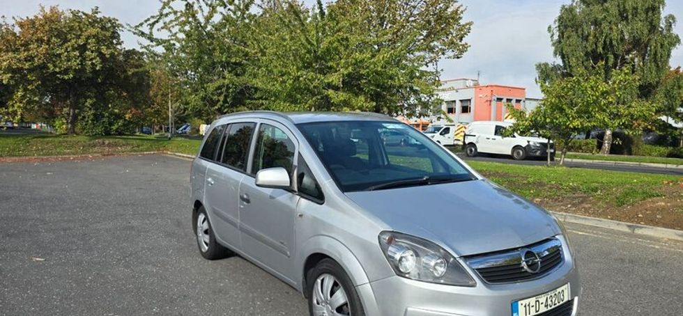 Vauxhall Zafira 2011