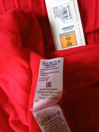 Per Una Red Jumper.   S.10.  B.N.W.T