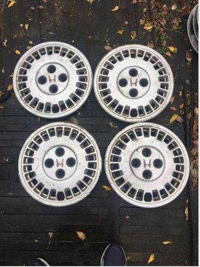 4 x Genuine Honda Accord  14 Inch Bolt on Hubcaps Wheel Trims Covers
