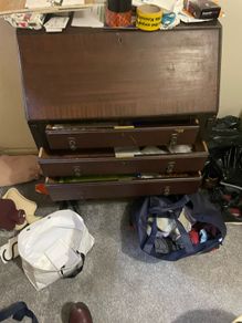 Wooden old desk (Vintage maybe?)