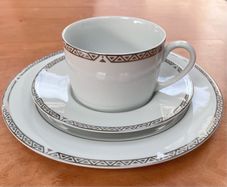 2004 Vintage Royal Doulton Platinum Collection Trio