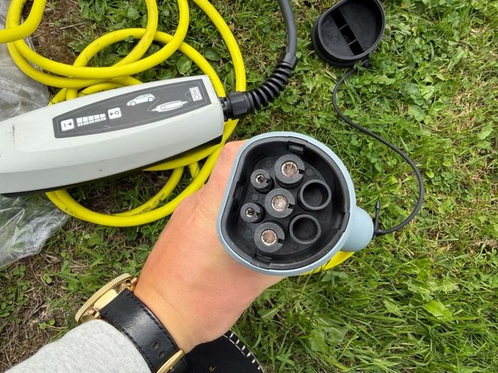 Bmw charger