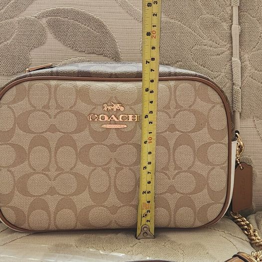 medium coach crossbody bag