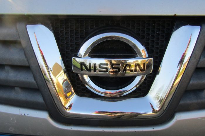 2007 2008 2009 2010 New Nissan Qashqai front grille