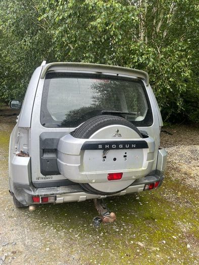 Pajeros for breaking 3.2 + repaires