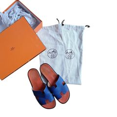 Hermes 'Izmir' Sandals with box and shoebags, Unisex