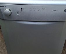 2 dishwashers free to take