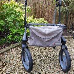 Walker/Rollator