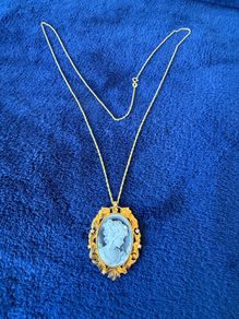 Cameo Onyx stone and Zirconia necklace 18k gold