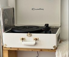 Crosley Vinyl Player (Model CR6249U)