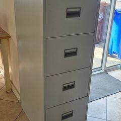 4-Drawer Metal Filing Cabinet - Good Condition