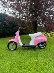 Vespa Bella scooter