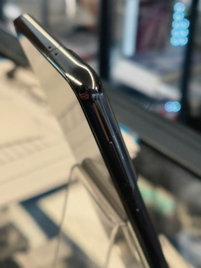 Samsung Galaxy S21 5G 128GB Dual Sim Unlocked to All Networks, Dark Grey Excellent Condition