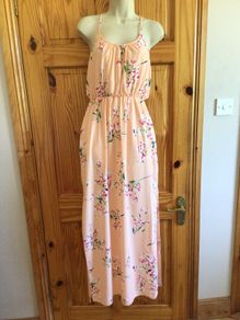 Ladies Peach Floral maxi dress W/ side slits size M 12 includes postage