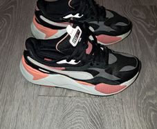 Girls puma runners