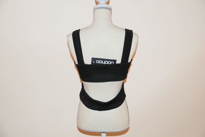 Cut Out Side Crop Top